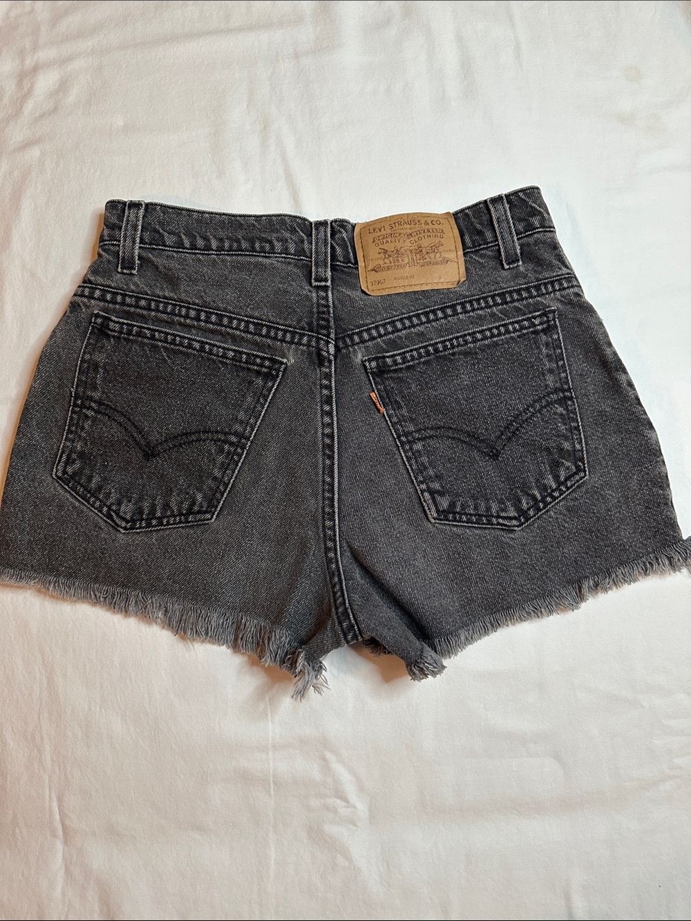 Levi’s Vintage Orange Tab 37967 Shorts Size 7